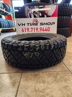 (1) LT 265 70R 17 NITTO RECON GRAPPLER A/T 2657017 USED TIRE (SEMI NEW) MOUNT BALANCE INCLUDED