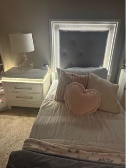 Twin Diamond LED lit Headboard and nightstand