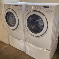 Whirlpool Washer And Gas Dryer Set With Pedestal 