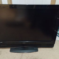 Vizio 39" TV