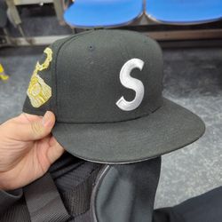 Supreme 5 3/8 New era Hat