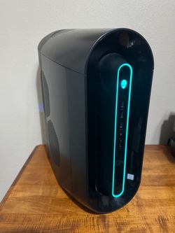 Alienware Aurora R9 - 1 TB SSD + 3 TB HDD - Intel i9 - 32 GB RAM - NVIDIA GeForce GTX 1070 (8 GB)