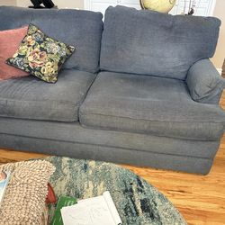 Lazy Boy queen size pullout bed couch