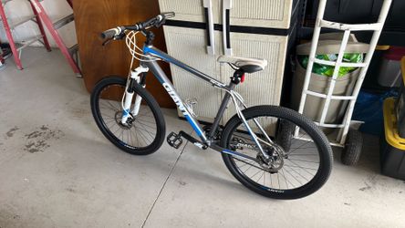 Giant brand bike