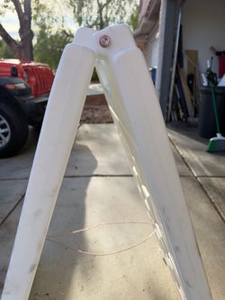 Heavy Duty Plastic A-Frame Sidewalk Sign – White