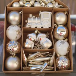 Christmas Ornaments Snowman Set 70pcs Christmas Decorations