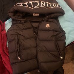 Size 5 2xl Moncler Basically Brand New Need Gone Asap 