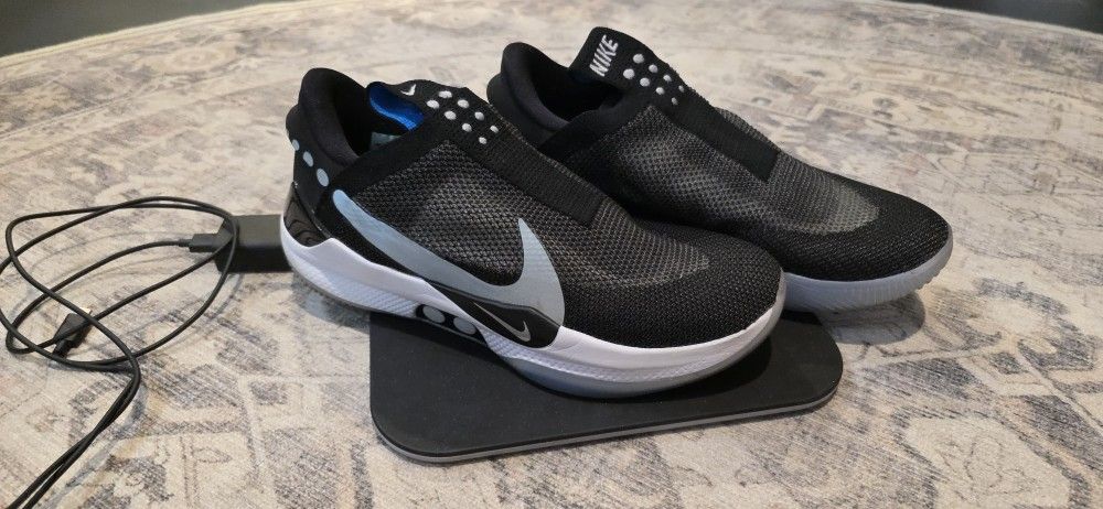 Nike Adapt BB, Self Lacing Performance Basketball Shoe sneaker