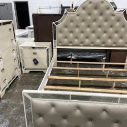 Queen Bedroom Set