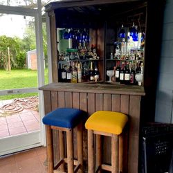 Wood Bar  With Stools