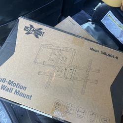 2 Full - Motion TV Mount 