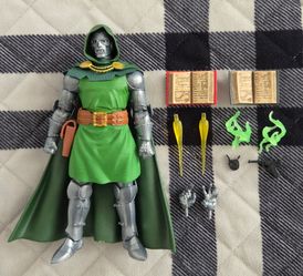 Marvel Legends Dr doom retro card