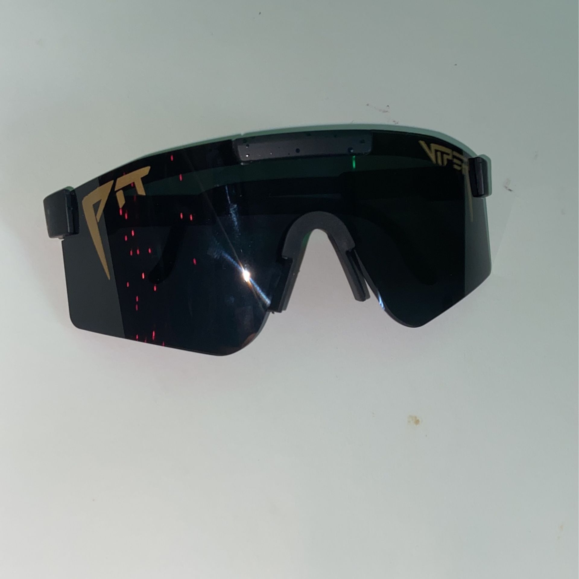 Black And Gold Pit Vipers