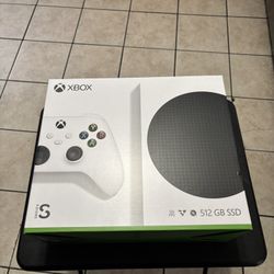 Xbox Series S With Headset 