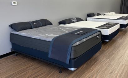 Queen Mattress Set WITH Box Included - NEW