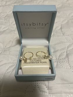 NEW! Itsybitsy Sterling Silver Freshwater Pearl Hoop Earrings