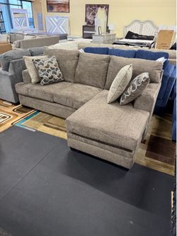 Sofa with Reversible chaise on Sale