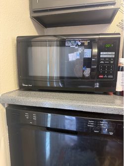Magic Chef Black Microwave