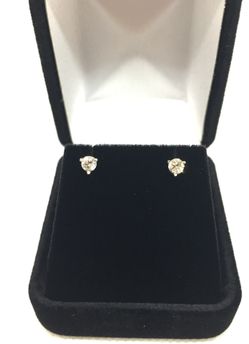 Diamond studs 14 K W 0.36 CT’s