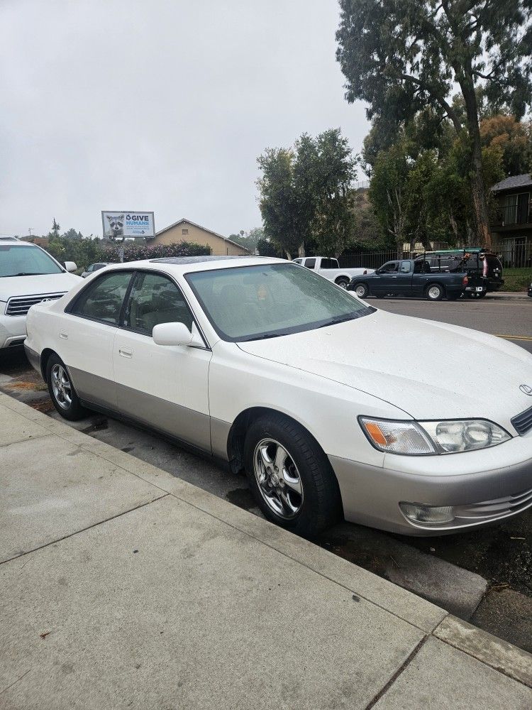 1997 Lexus ES 300