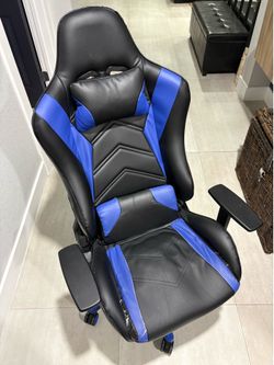 BLUE GAMING CHAIR (USED) (OFFERS)