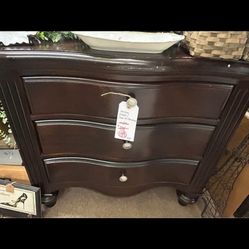 Antique 3 Drawer Dresser 