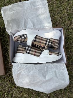 Burberry Shoes