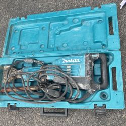 Makita Demolition Hammer 