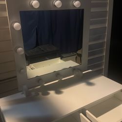 Beautiful Makeup Desk 