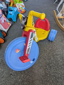 Big Wheel Mickey Mouse Tricycle Trike kids