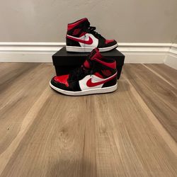 Jordan 1 black and red