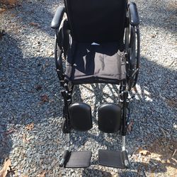 LIKE NEW DRIVE WHEELCHAIR