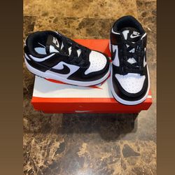 Panda Dunks 