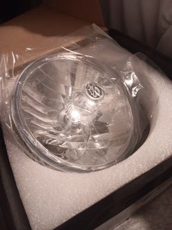 Harley Davidson headlight softail 5.75 in new in box 35$