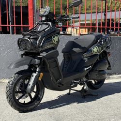 200cc Moped Scooter