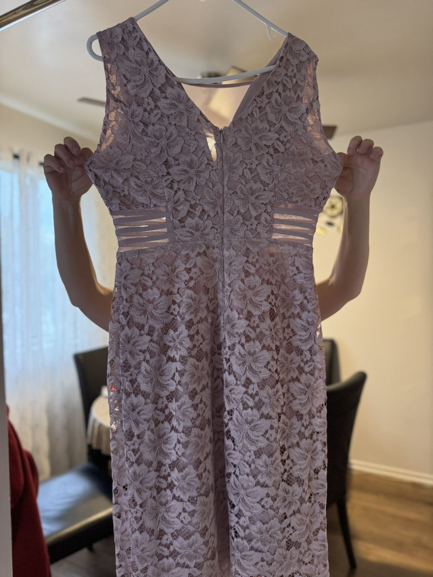 women dress enfocus studio