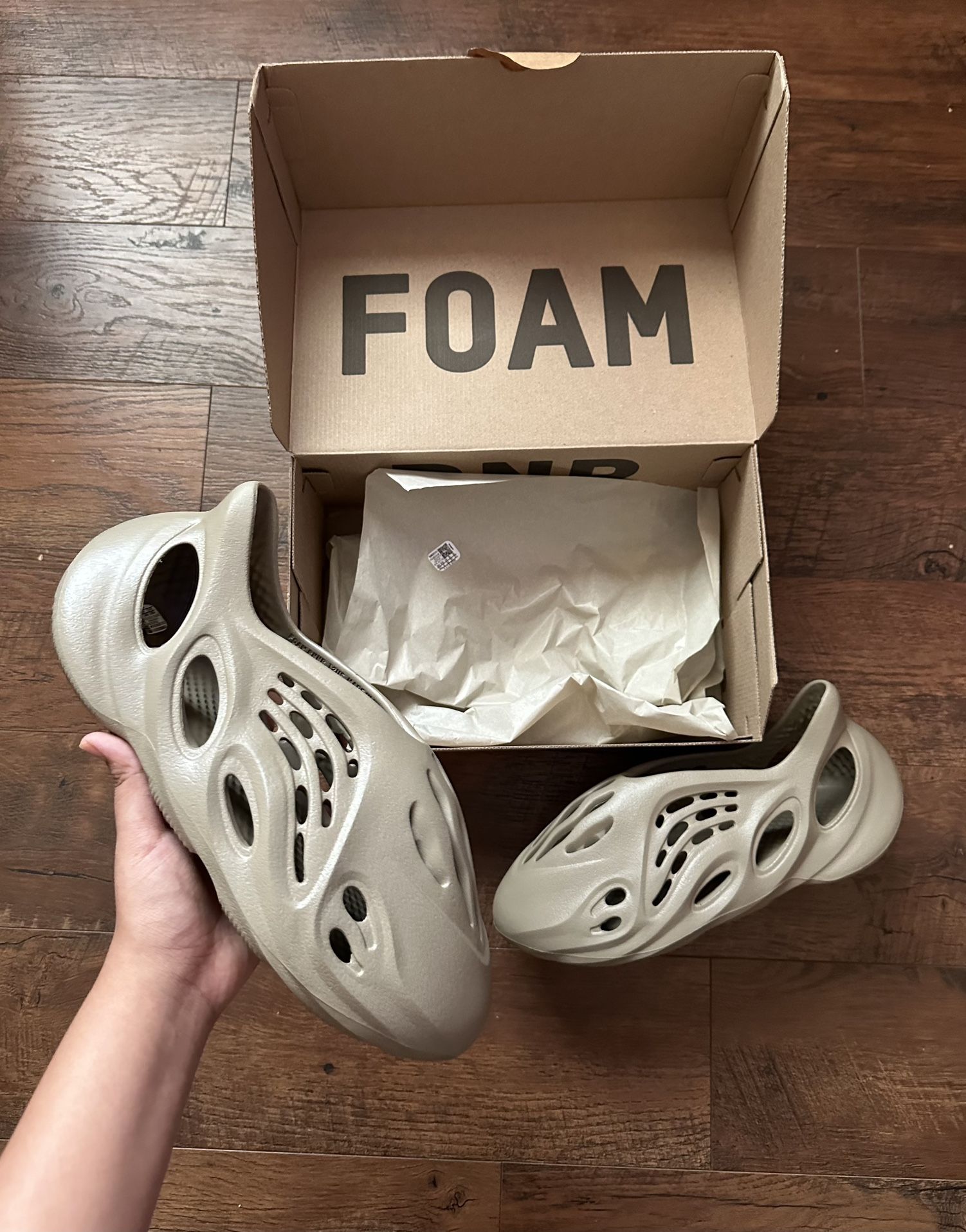 Yeezy Foamrunner Stone Taupe Size 12