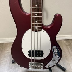 Bass Guitar Ernie Ball MusicMan made in USA