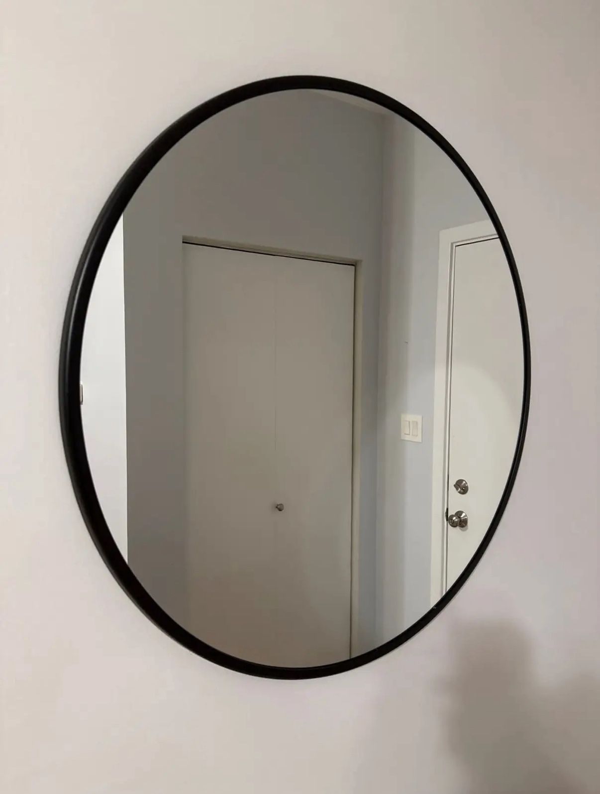 Round Wall Mirror