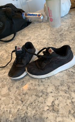 Nike toddler shoes