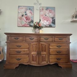 🌿 Solid Wood Mediterranean Dresser 