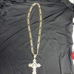 14k gold chain and pendant