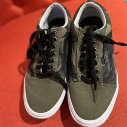 Vans Customs Men’s Size 7.5