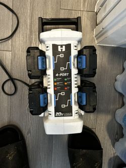 HART 4 Port Battery Charger