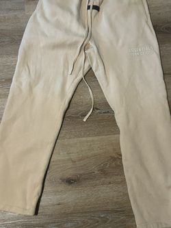Essentials Fear Of God Sweats (Size Medium)(not a rep)(tan)