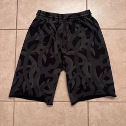 Number nine tribal shorts