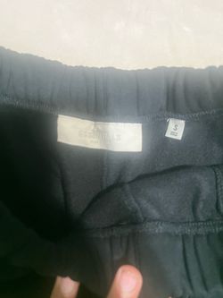 Essentials fear of god black size small