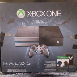 XBOX ONE Halo 5 Limited Edition 1TB