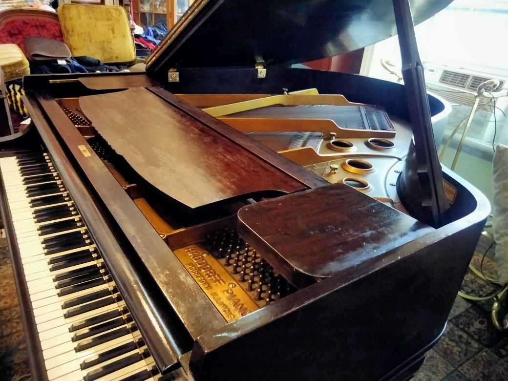 Classic Grand Piano