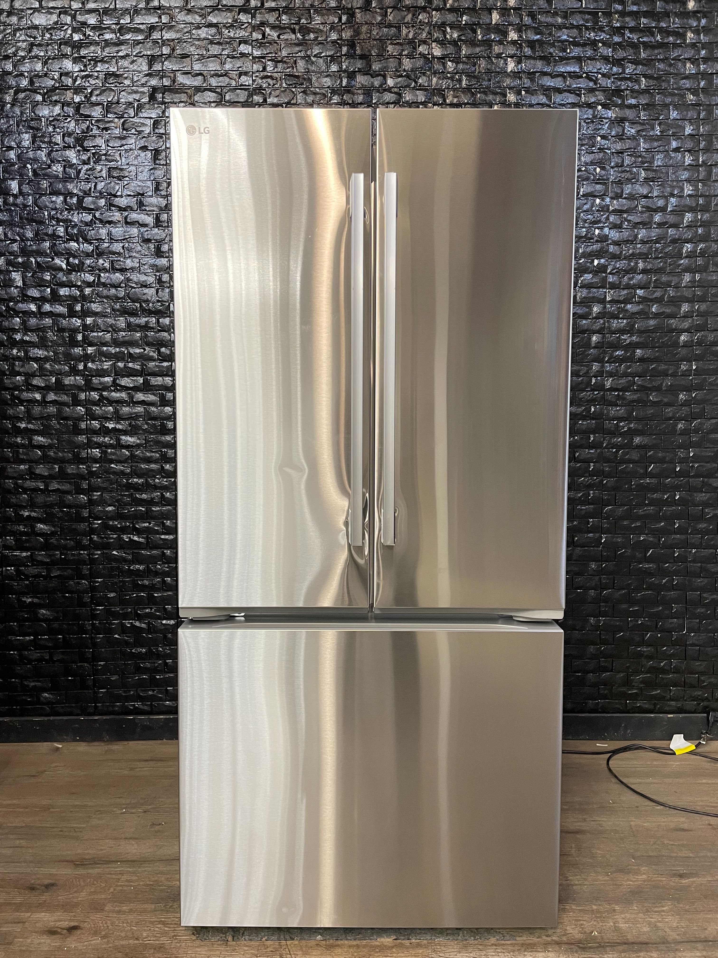 LG FRENCH DOOR REFRIGERATOR w/WARRANTY! R2451A